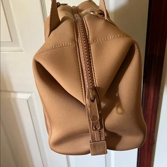 Danger Dover Medium Landon Carryall - Picture 4 of 7